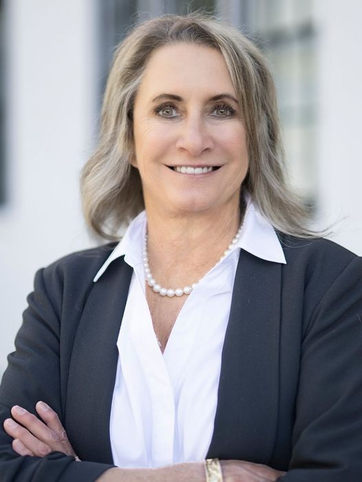 Louise Ann "Luzann" Fernandez